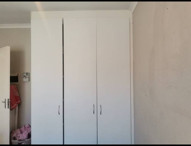 2 BEDROOM APARTMENT FOR SALE IN CLOVERDENE